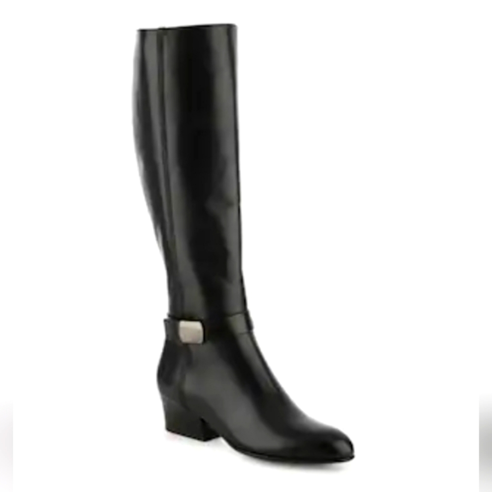 EUC..size 9 Coach and Four women's knee high leather boots!